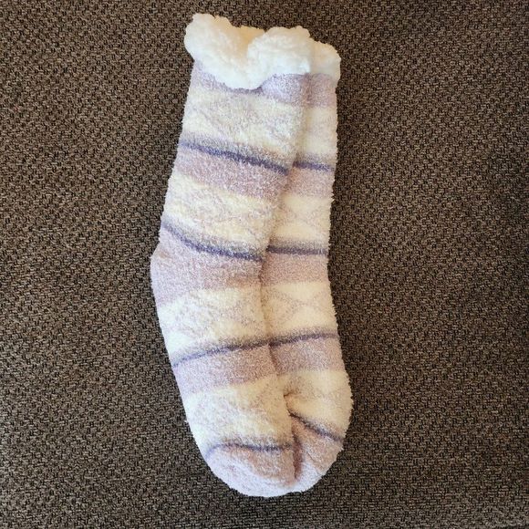 Cuddl Duds Slipper Socks | Purple Stripe | Fuzzy Inside, Anti-Slip Sole NWT - Picture 3 of 4